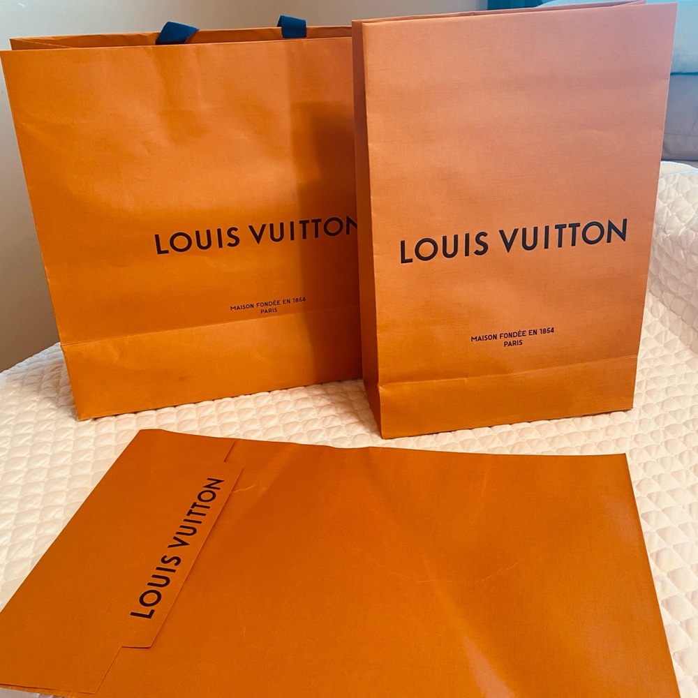 Three Louis Voitton shopping Bag - Picture 4 of 10